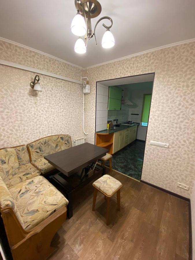 Шикарнейшие Апартаменты Chornomorsk Exterior foto