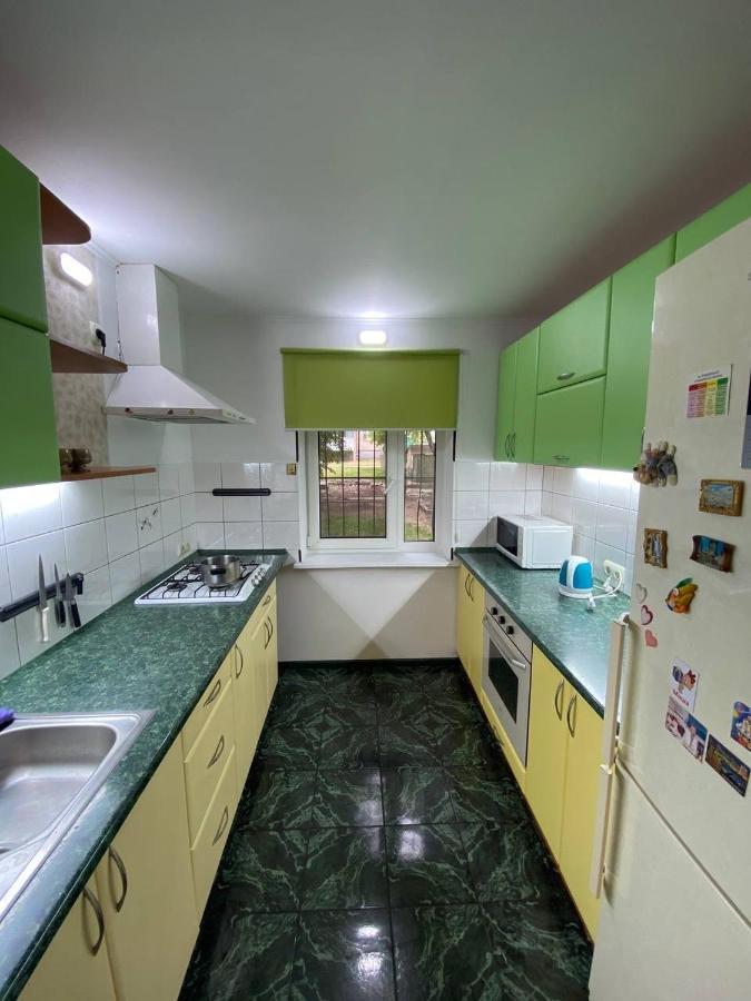 Шикарнейшие Апартаменты Chornomorsk Exterior foto